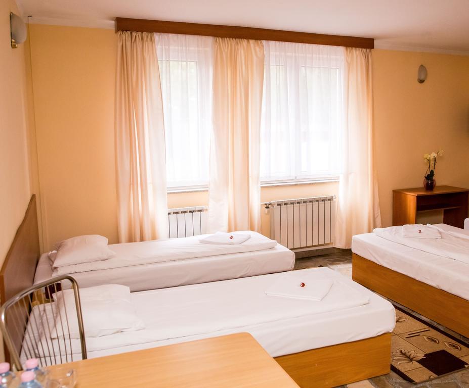 Zajazd Wrota Lasu Hajnówka Chambre photo