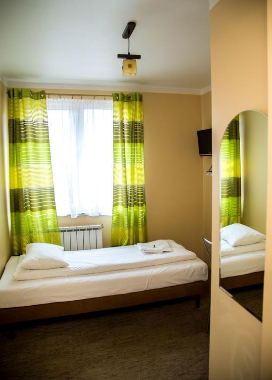 Zajazd Wrota Lasu Hajnówka Chambre photo